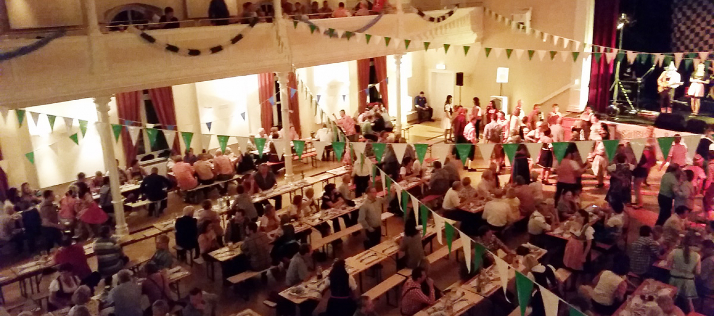 Geschmückter Ballsaal